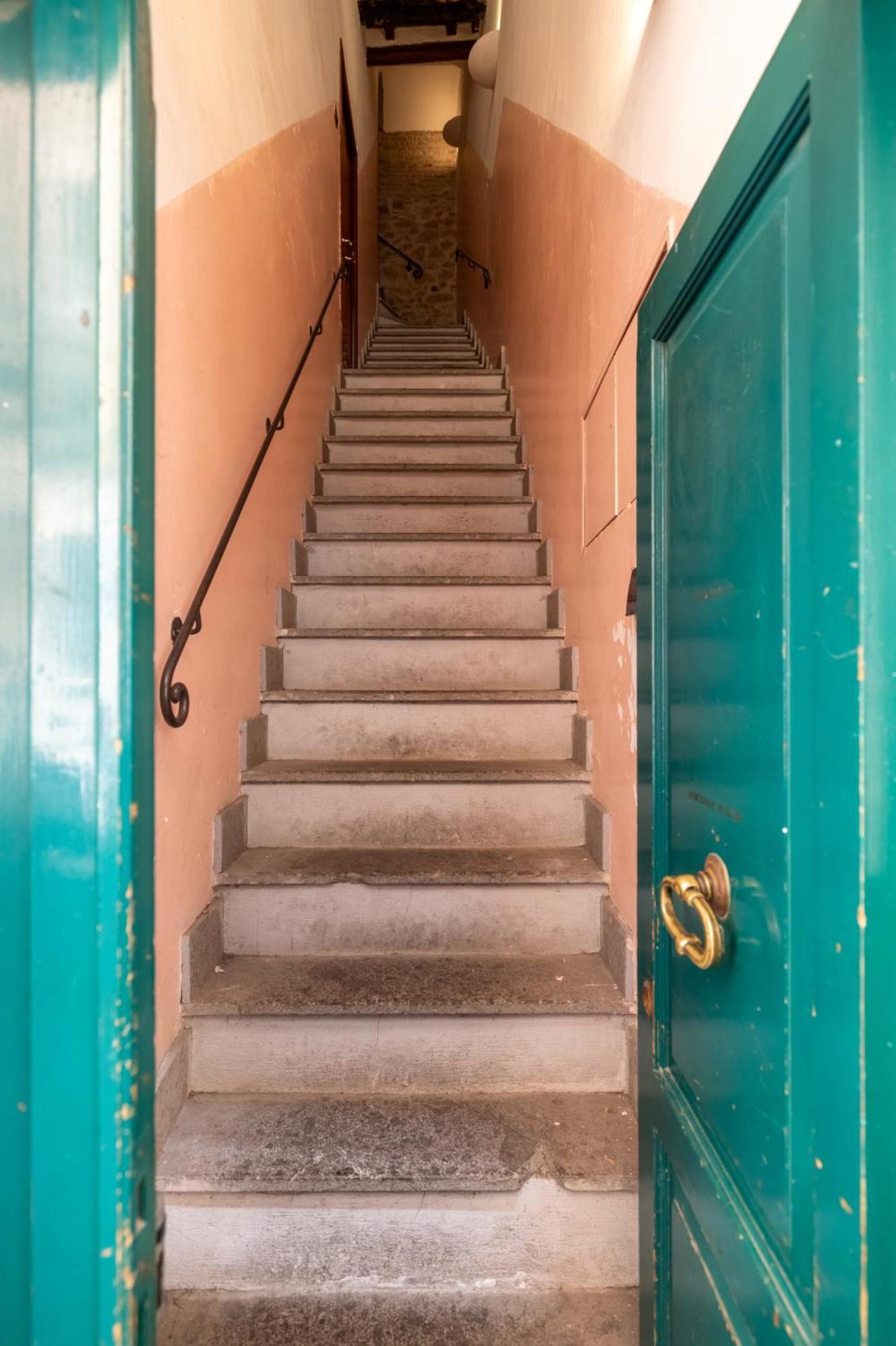 Suite Trevi - Charming Loft Near Trevi Fountain Rome Extérieur photo